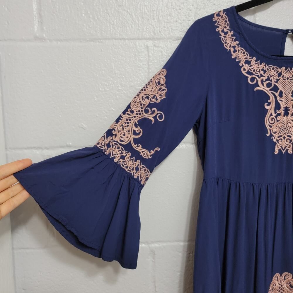 Embroidered Boho Dress - Picture 4 of 11